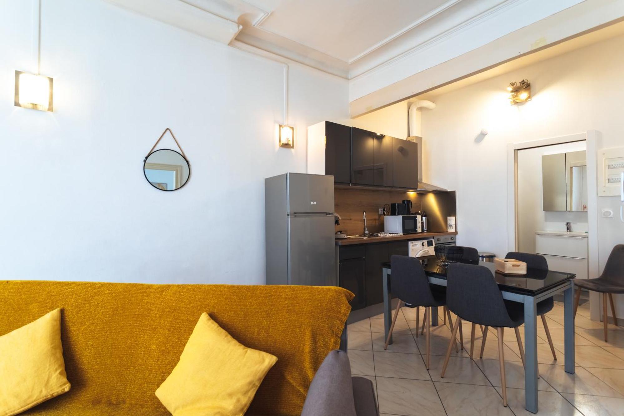 Le Albert 1Er Beziers Appartements Tout Equipes Exteriör bild